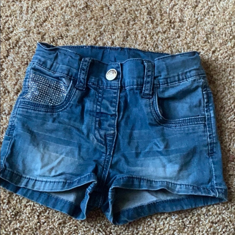 Monalisa shorts